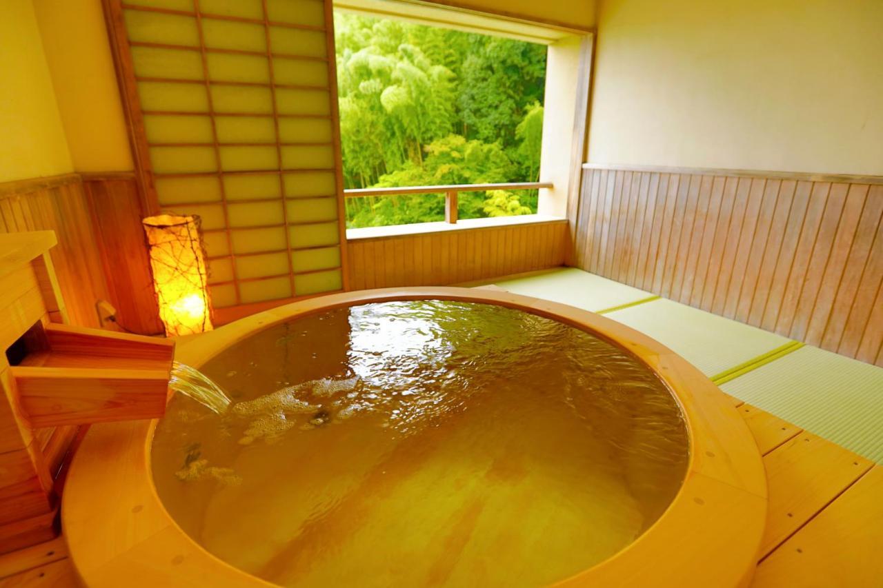 ホテル 楽山やすだ 伊豆の国市 エクステリア 写真