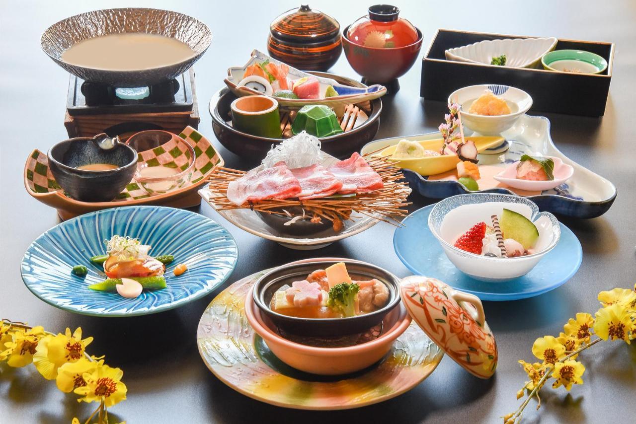 ホテル 楽山やすだ 伊豆の国市 エクステリア 写真
